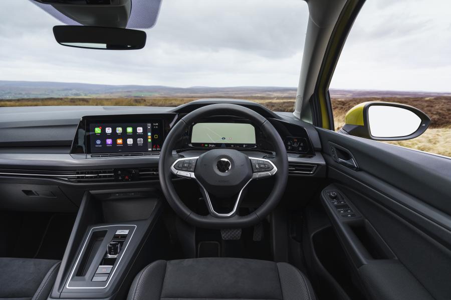 Торпедо Volkswagen Golf Style 2020 года  (UK) (фото 20 из 40)
